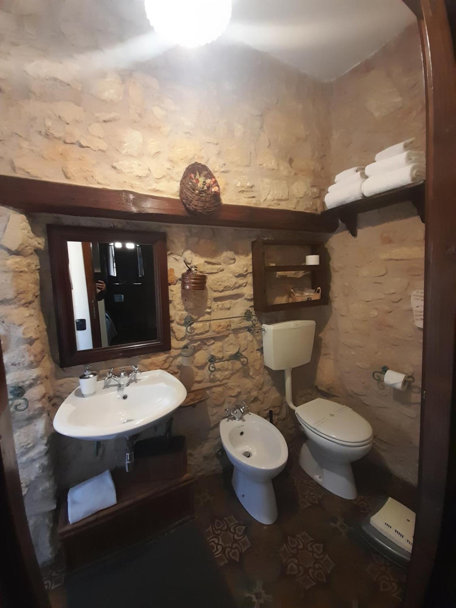 לינה וארוחת בוקר אנה Antica Dimora Historic Building מראה חיצוני תמונה