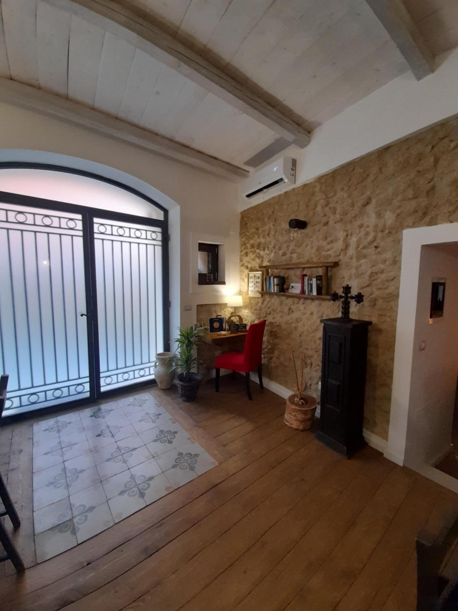 לינה וארוחת בוקר אנה Antica Dimora Historic Building מראה חיצוני תמונה