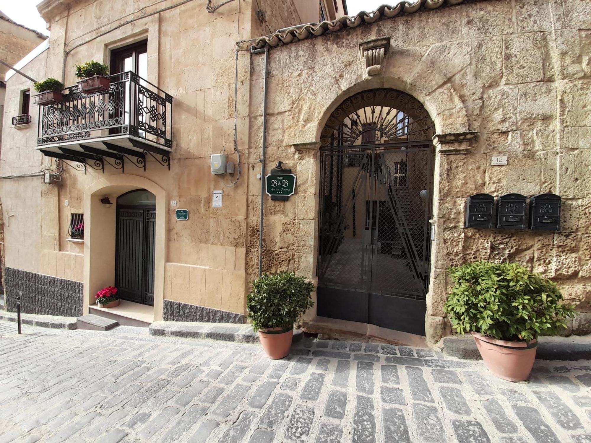 לינה וארוחת בוקר אנה Antica Dimora Historic Building מראה חיצוני תמונה